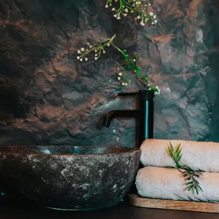 Wellness Paradise Mit Whirlpool بوخوم