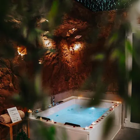 Wellness Paradise Mit Whirlpool شقة