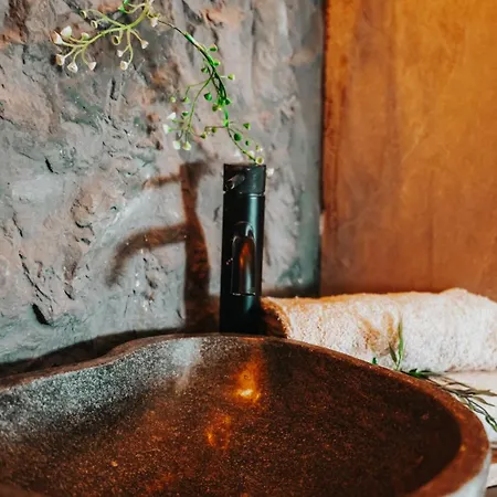 Wellness Paradise Mit Whirlpool *