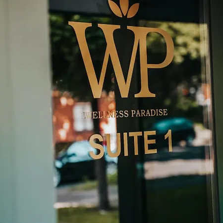Wellness Paradise Mit Whirlpool アパート