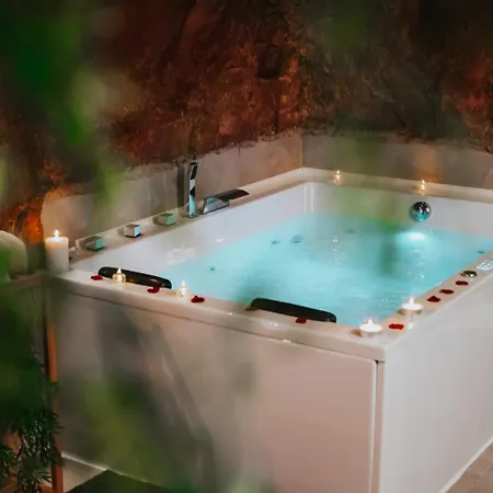 Wellness Paradise Mit Whirlpool アパート ボーフム