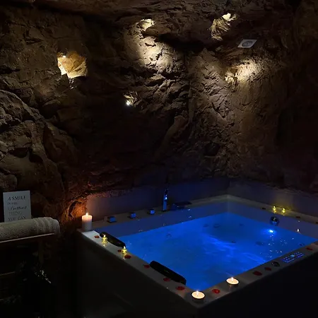 Wellness Paradise Mit Whirlpool ボーフム