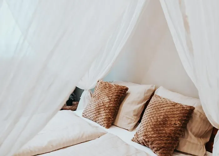 Wellness Paradise Mit Whirlpool 波鸿