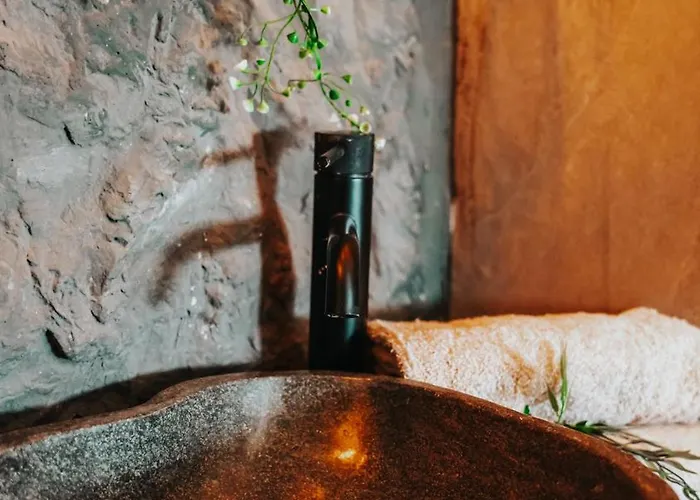 Wellness Paradise Mit Whirlpool *